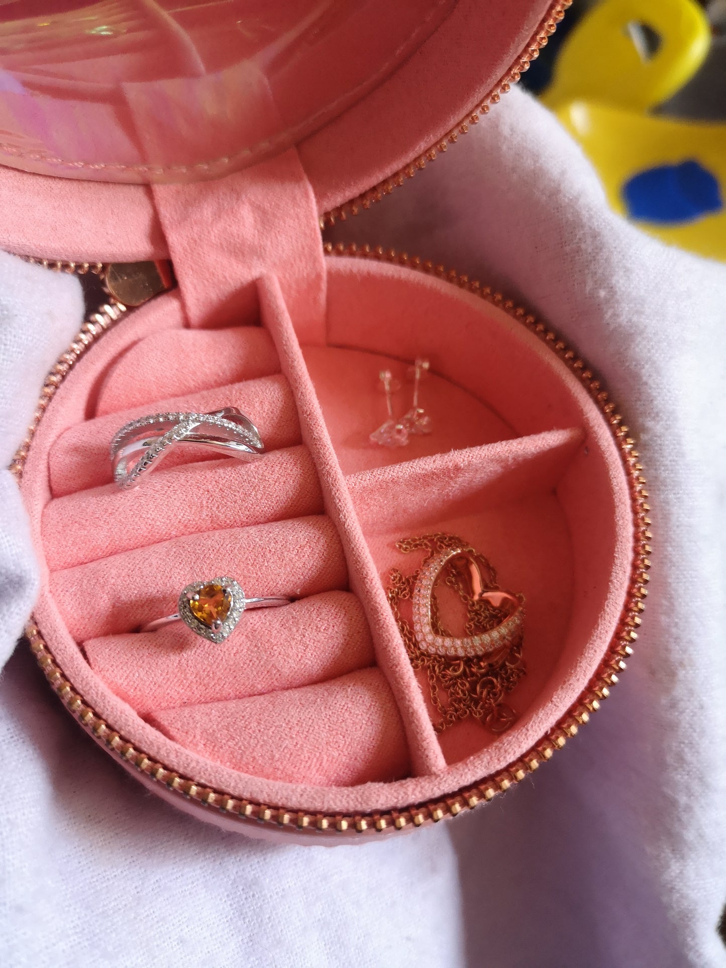 Peach & Pink Round Jewellery Travel Case