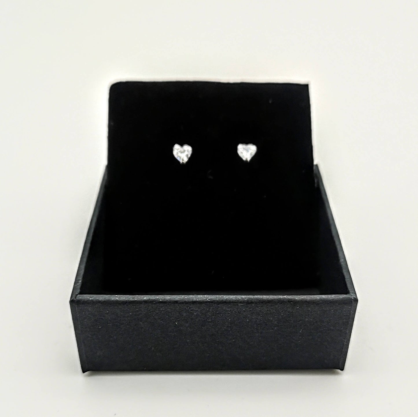 Sterling Silver 4mm 3 Claw Heart Cut CZ Earrings