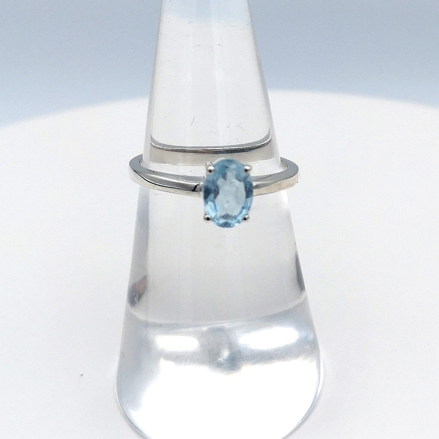 Sterling Silver Oval Cut Aquamarine Ring